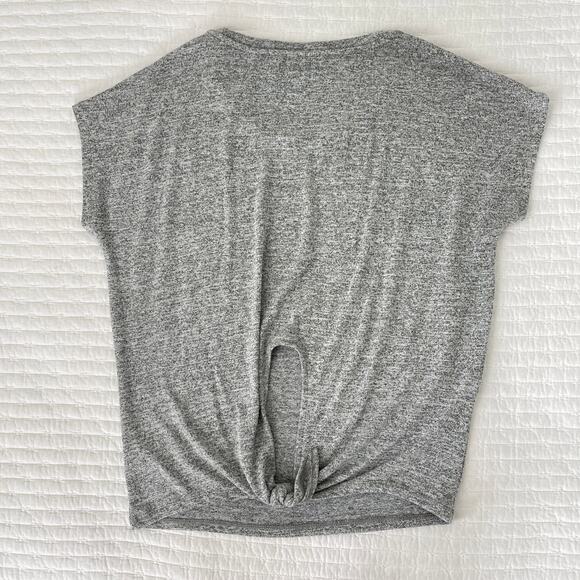 New Bundle of 2 Gap Women's Knit Short Sleeve Tops in Black and Gray Size M - Picture 5 of 9